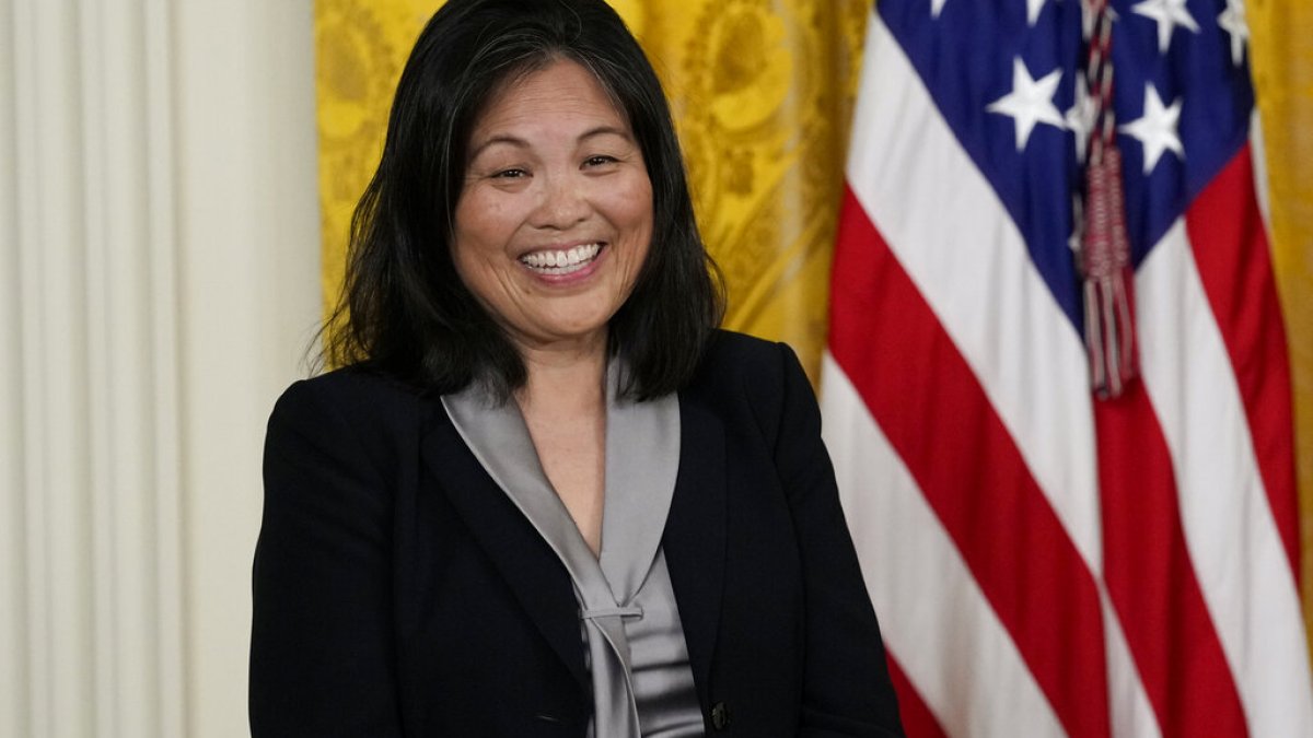 Confirm Julie Su as Secretary of Labor | NEA